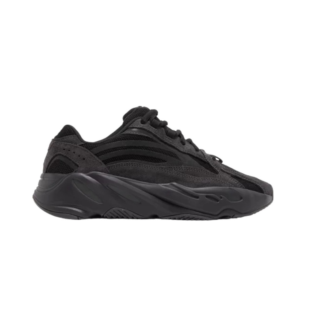 Yeezy 700 Vanta Black Size 11.5 FU6684